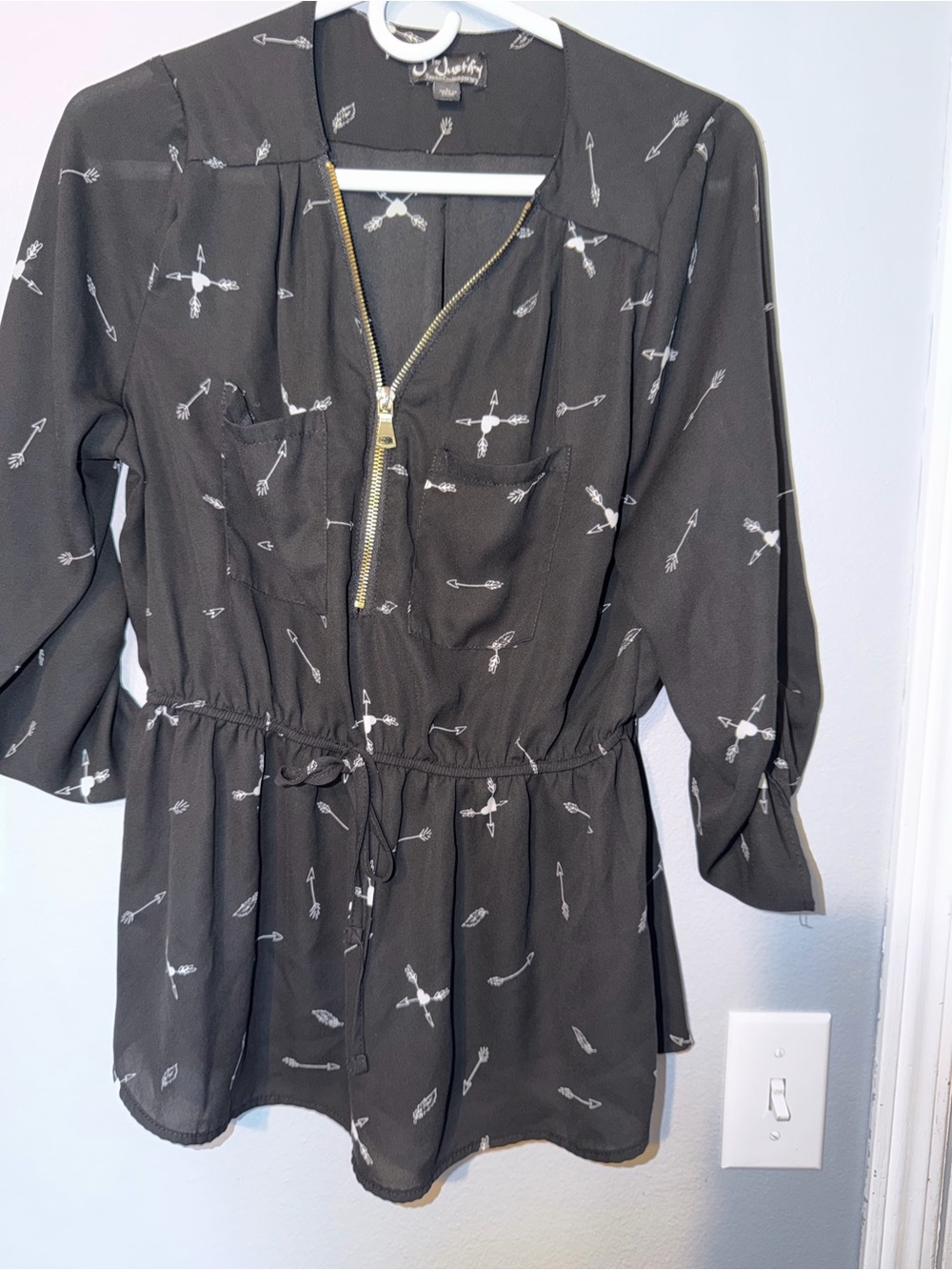 Justify Black Top with White Arrow Print